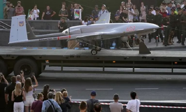 جندي أمريكي وصاروخ ستينجر - الجارديان