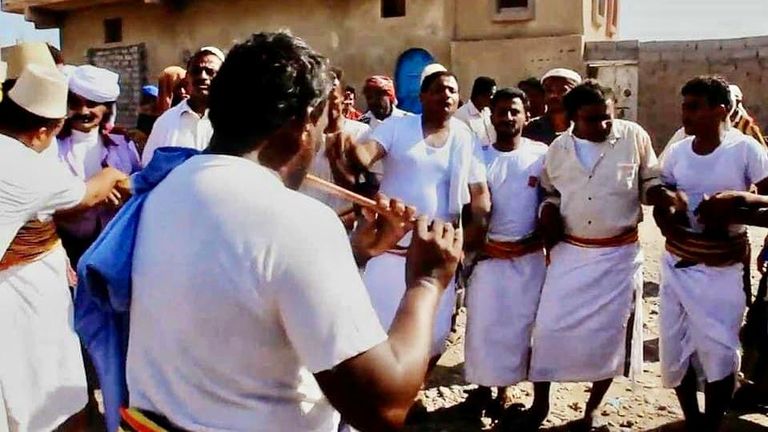 أطفال يحتفلون بـ