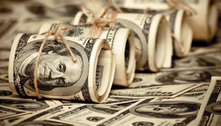 العالم يتخلى عن الدولار