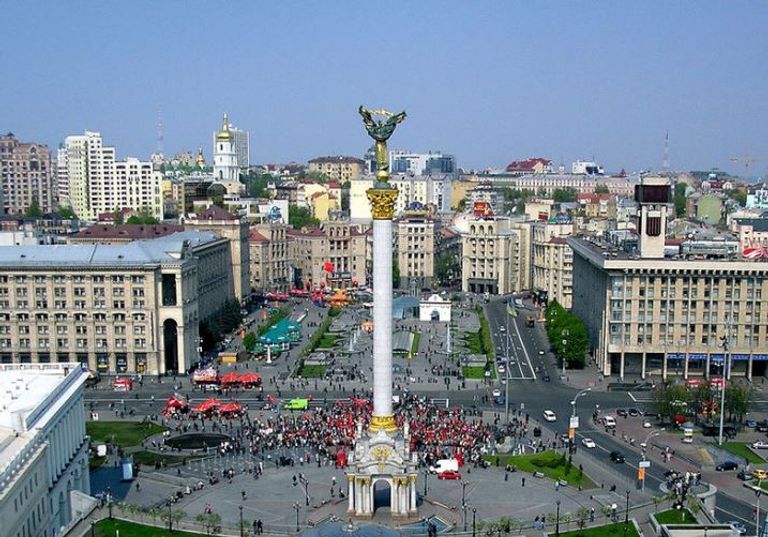 مسلمون في أحد المساجد شرق أوكرانيا قبل الحرب