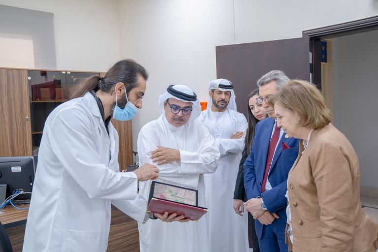 الإمارات وسوريا.. دعم دبلوماسي وإنساني يقود دمشق لبر الأمان