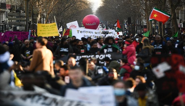 مظاهرات في فرنسا ضد العنصرية