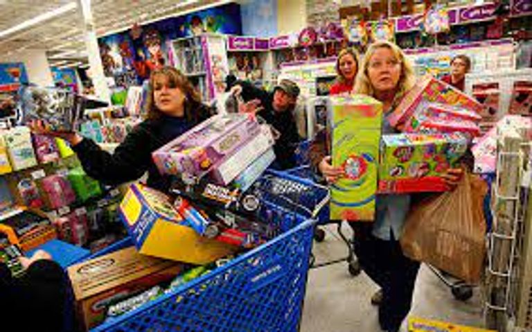 الضائقة المالية تقلل الشعور  بسعادة الشراء