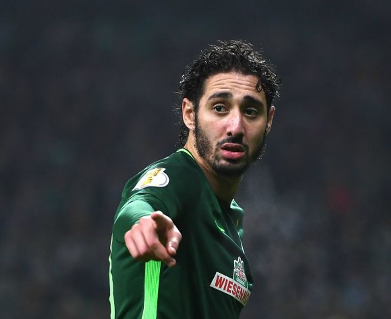 إسحاق بلفوضيل لاعب منتخب الجزائر وفريق هيرتا برلين الألماني