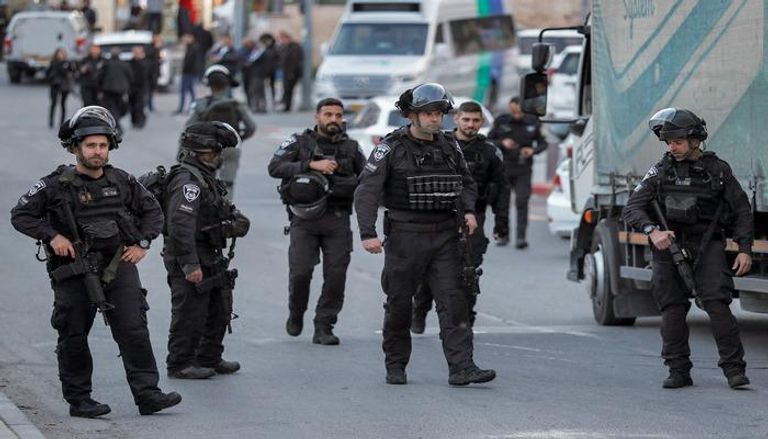 الشرطة الإسرائيلية في موقع حادث طعن سابق