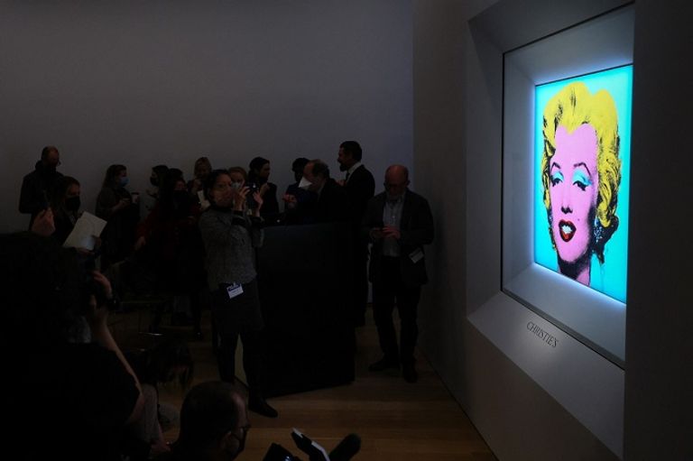 لوحة مارلين مونرو المعروضة للبيع