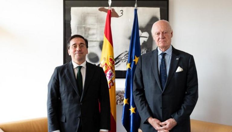 وزير الخارجية الإسباني رفقة ستافان دي مستورا - تويتر