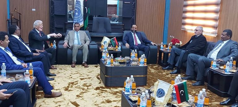 نائب رئيس الحكومة الليبية يتسلم المقرات الجنوبية