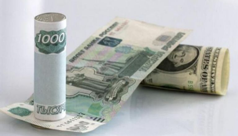 الروبل يرتفع بقوة أمام الدولار واليورو