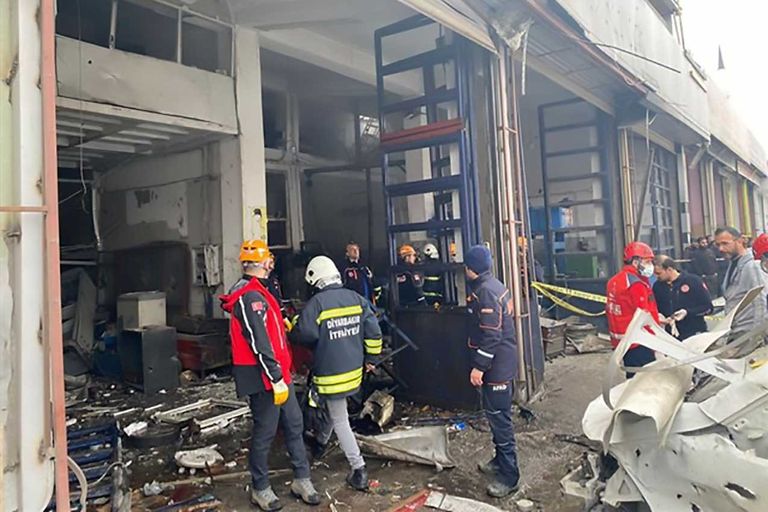 صورة من المكان بعد الانفجار