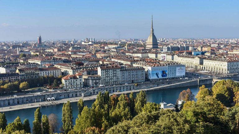 تورينو تتمتع بأجواء باريسية مميزة