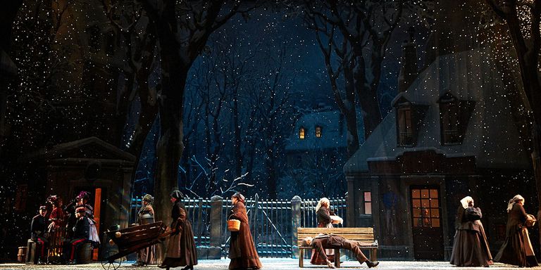 صورة من عرض