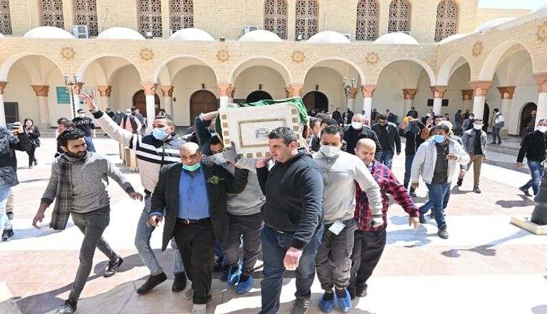 تشييع جثمان الفنان أحمد حلاوة