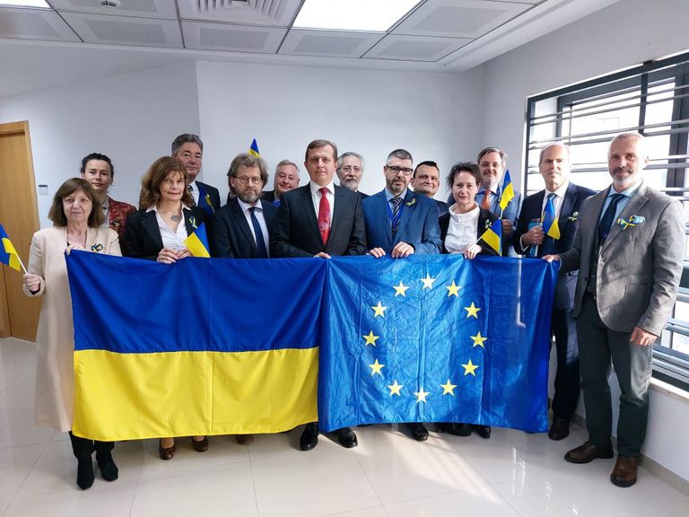 باشاغا والسفير الأوكراني