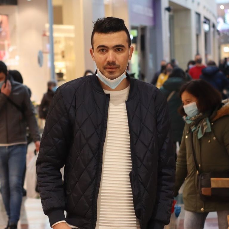 العسكري الجزائري الهارب المرحل من إسبانيا - أرشيفية العسكري الجزائري عضو حركة رشاد الإخوانية الإرهابية - أرشيفية