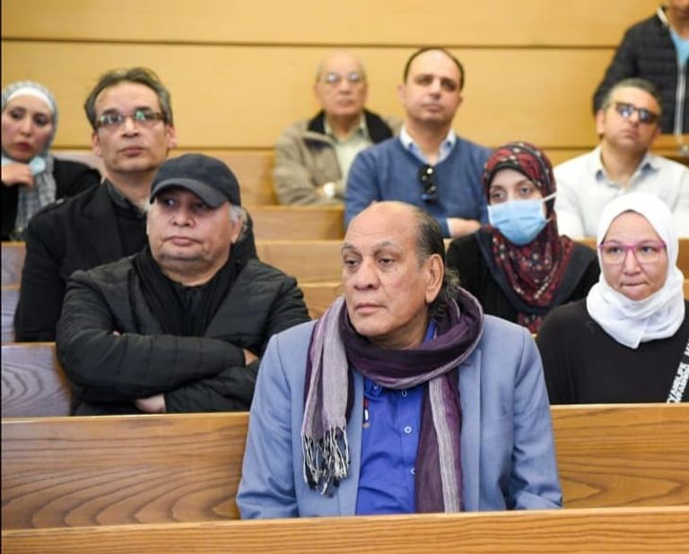 جثمان الفنان المصري عهدي صادق