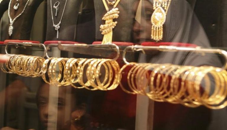 الذهب يتراجع في مصر مستهل تعاملات الأسبوع
