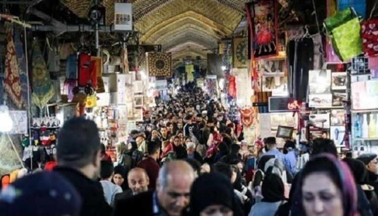 سوق تجارية بدون زبائن في إيران