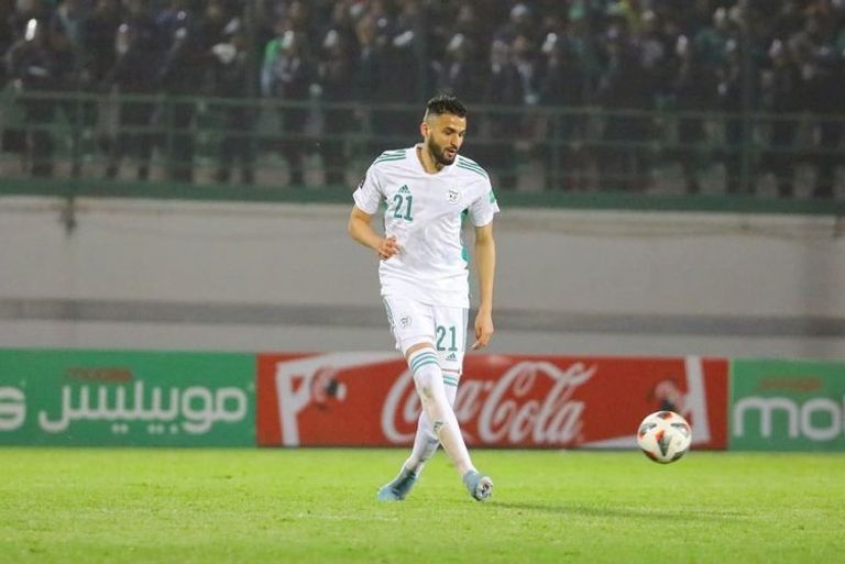 أحمد توبة الظهير الأيسر لمنتخب الجزائر منتخب الجزائر خسر بطاقة المونديال بسيناريو درامي