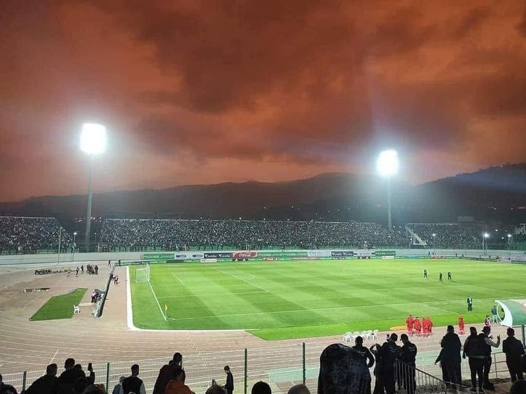 ظاهرة طبيعية غريبة تحدث بالجزائر ظاهرة طبيعية غريبة تحدث بالجزائر