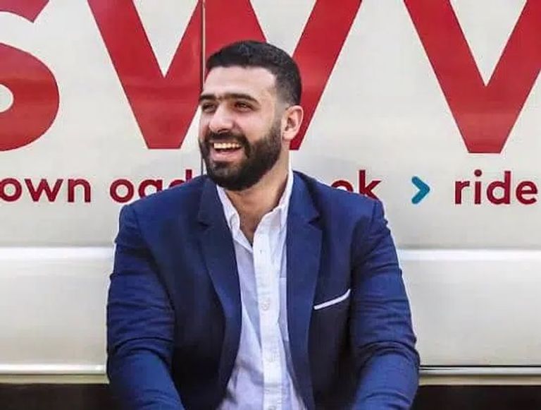 مصطفى قنديل مؤسس تطبيق سويفل swvl رحلة 6 شباب من