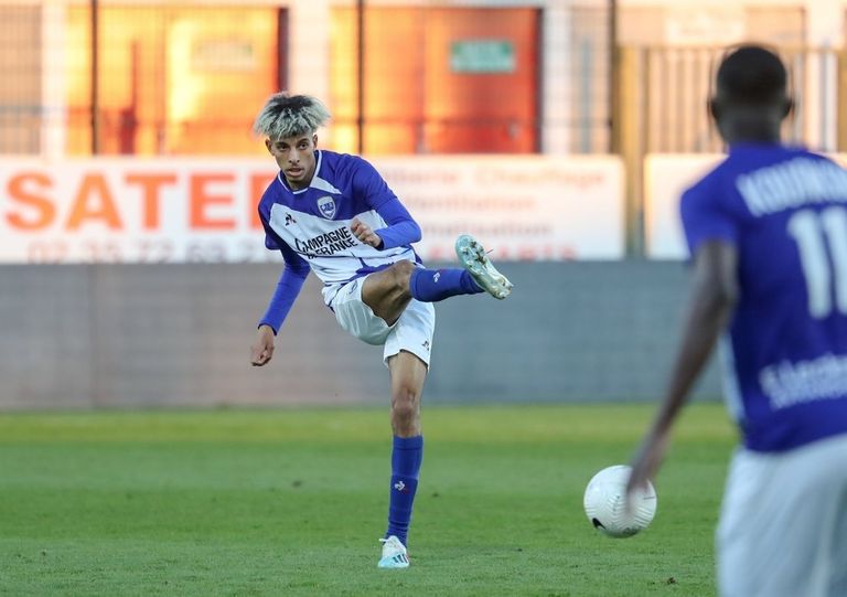 عز الدين أوناحي نجم منتخب المغرب الجديد  عز الدين أوناحي نجم منتخب المغرب الجديد