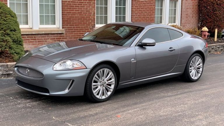 طراز Jaguar XK طراز BMW 650i