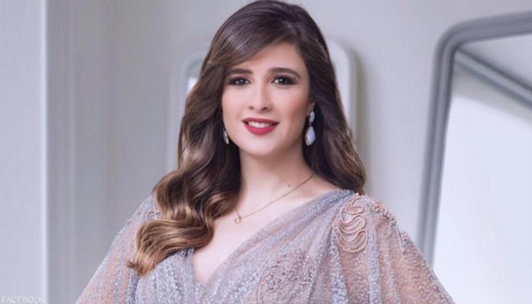 الفنانة المصرية ياسمين عبدالعزيز