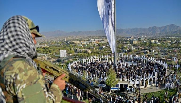 العلم الضخم بتلة شهيرة في كابول- ا ف ب