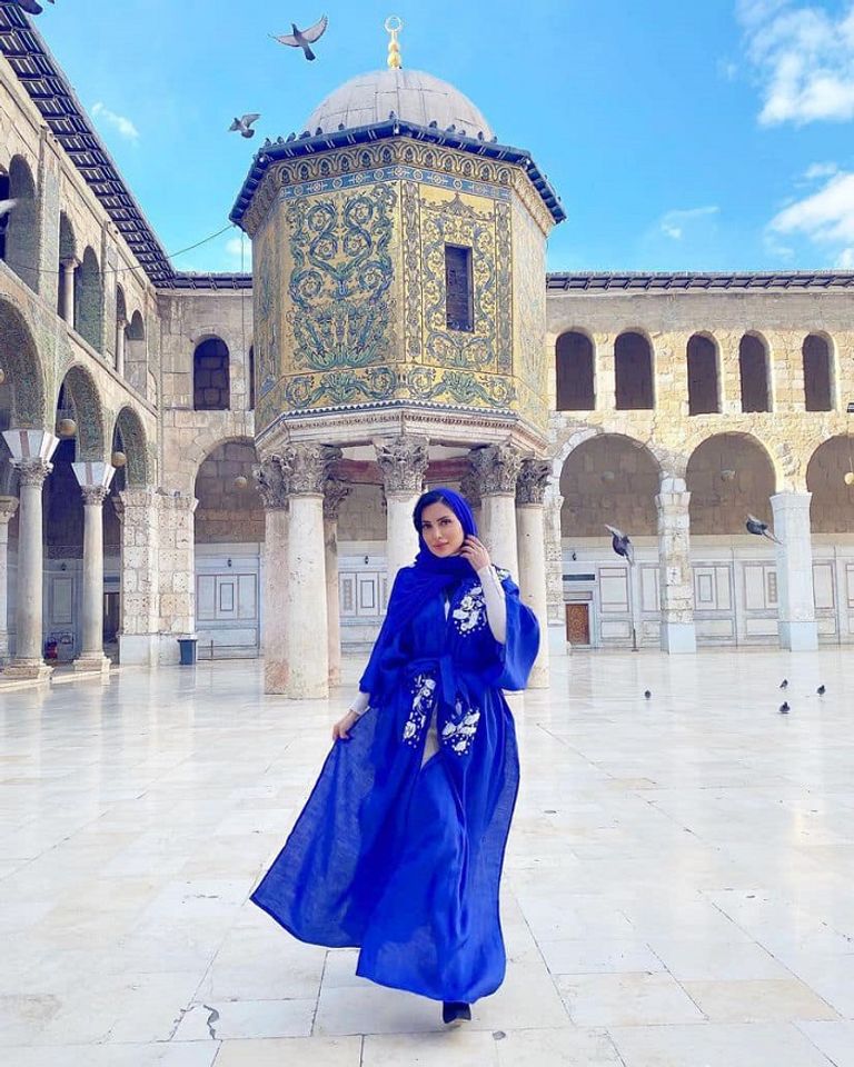 الفنانة السورية نسرين طافش