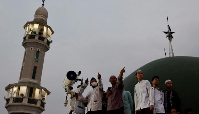 تحري هلال رمضان في إندونيسيا