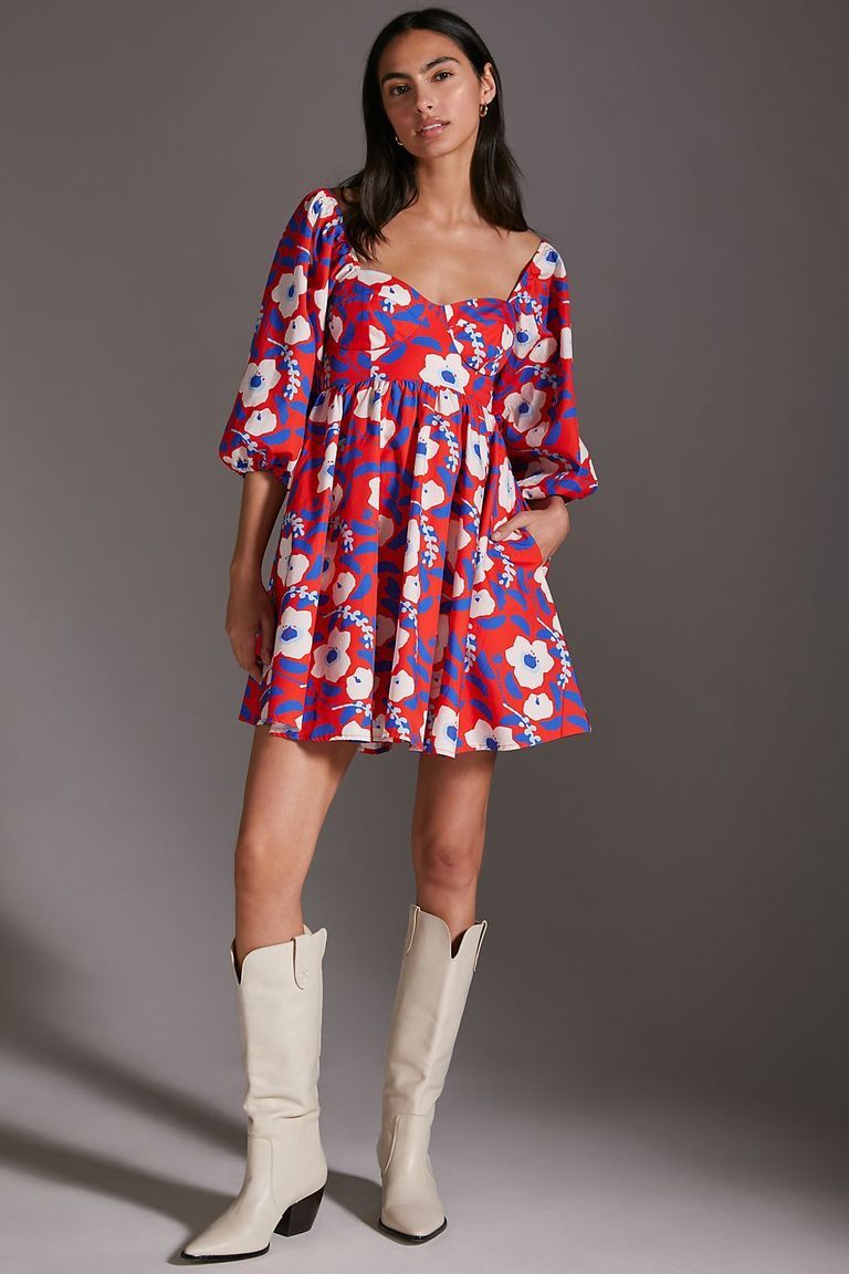 نيللي كريم ومنى زكي ودينا الشربيني من إعلان شركة الاتصالات