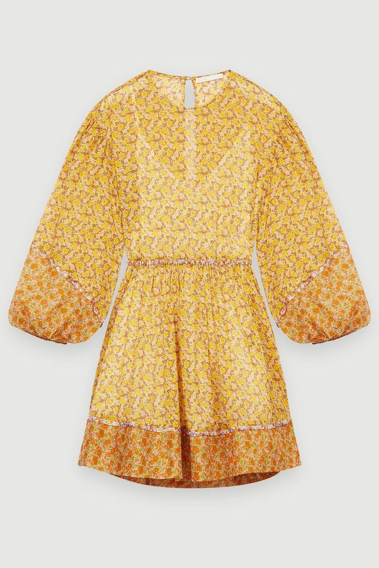 نيللي كريم ومنى زكي ودينا الشربيني من إعلان شركة الاتصالات