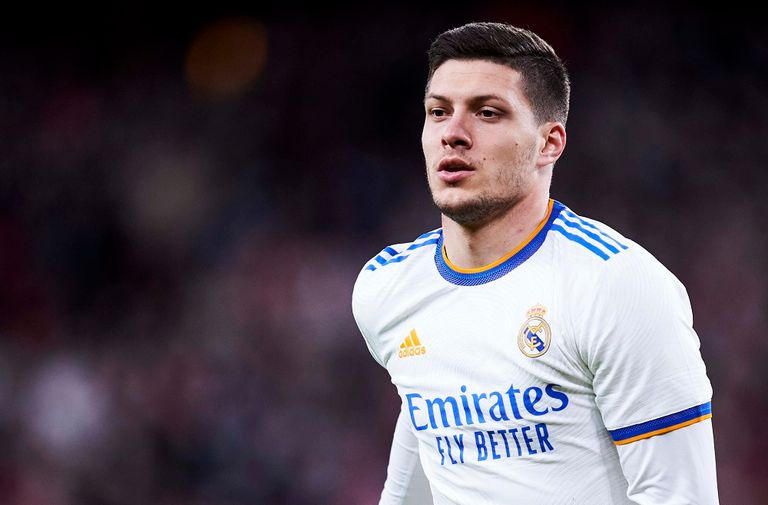 لوكا يوفيتش لاعب ريال مدريد  جاريث بيل وإيدين هازارد في ريال مدريد