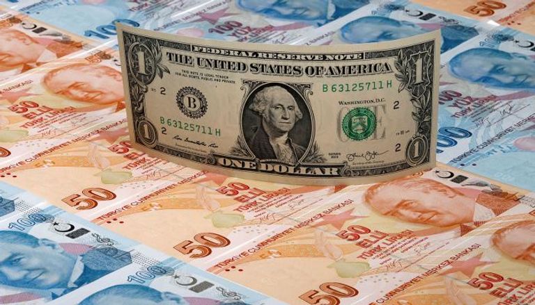 تراجع الليرة التركية أمام الدولار
