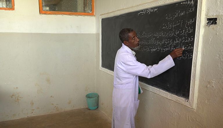 الشيخ شافي محاضر معهد أباجفار  الإثيوبي