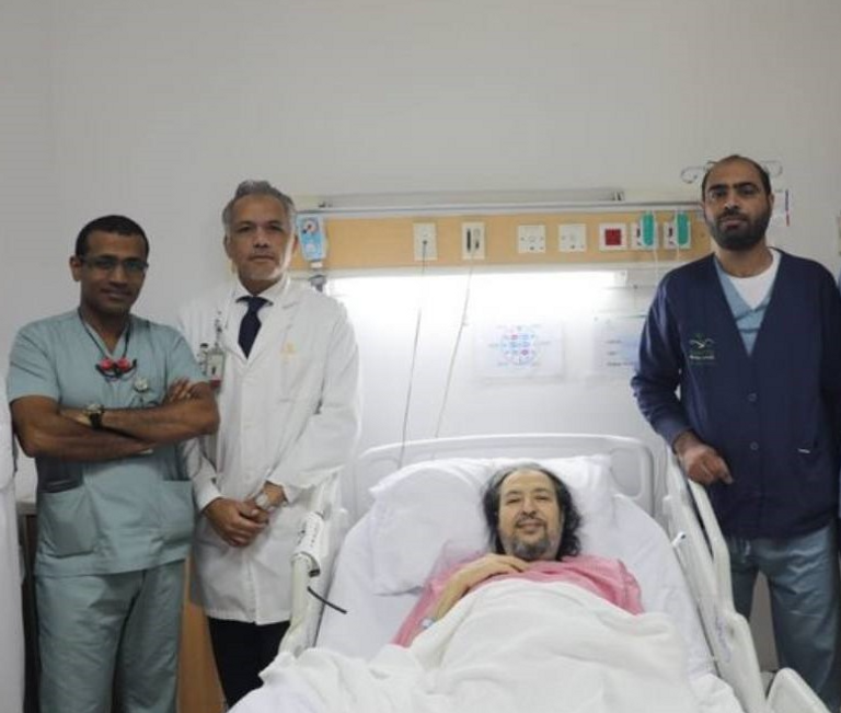 الفنان خالد سامي في المستشفى