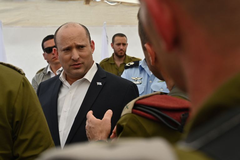 بينيت خلال جولته بفرقة الجيش الإسرائيلي بالضفة الغربية