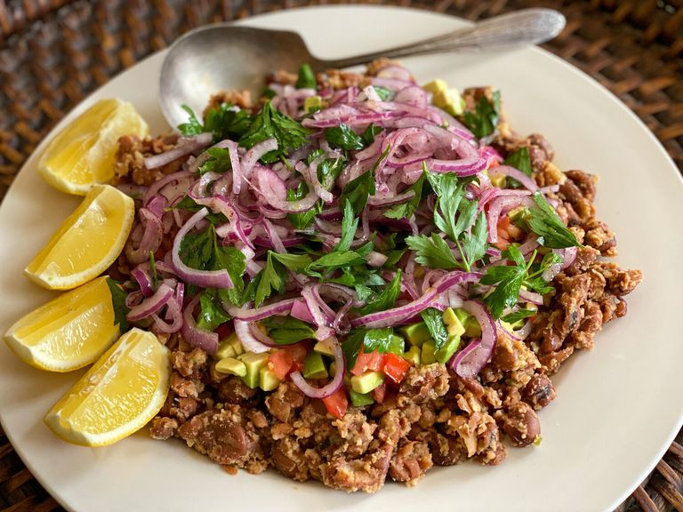 تسبب الطماطم الإصابة بالحموضة ومشاكل الجهاز الهضمي مما يؤدي إلى الأرق 