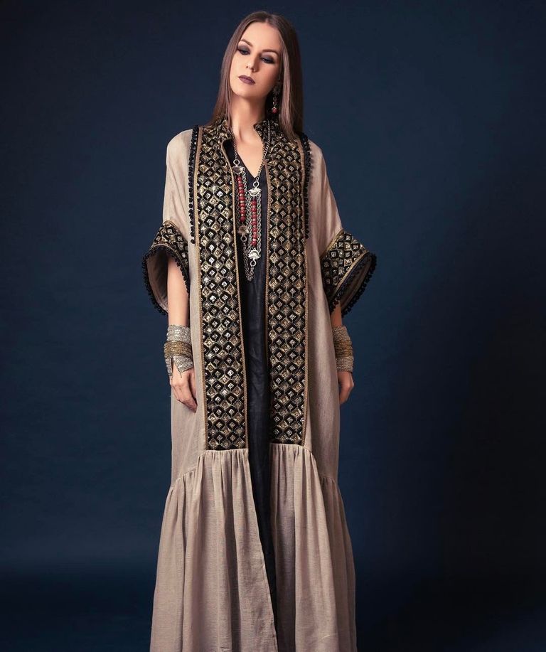 الكيمونو من أبطال الأزياء الرمضانية هذا العام