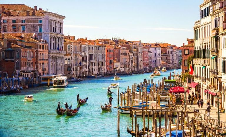 مدينة فينيسيا جزيرة "سارك"