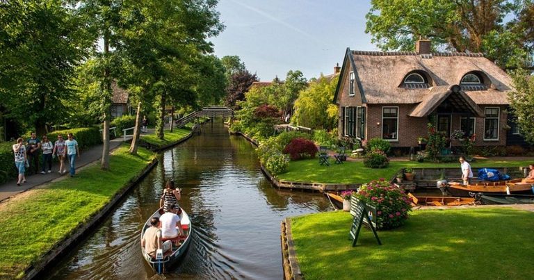 بلدة Giethoorn جزيرة "سارك"