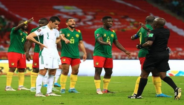 منتخب الجزائر أمام الكاميرون