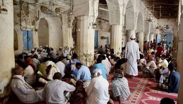 أحد دروس العلم في مسجد الأشاعرة