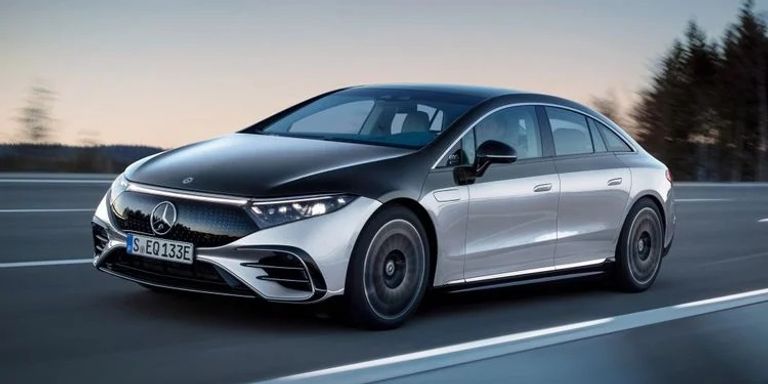 طراز Mercedes EQS580 طراز Audi E-tron S