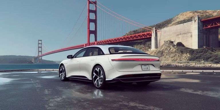 طراز Lucid Air Dream Edition طراز Audi E-tron S