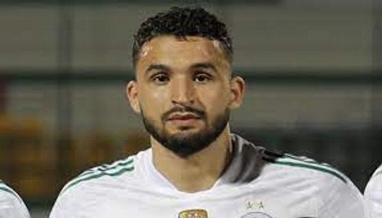 أحمد توبة لاعب منتخب الجزائر