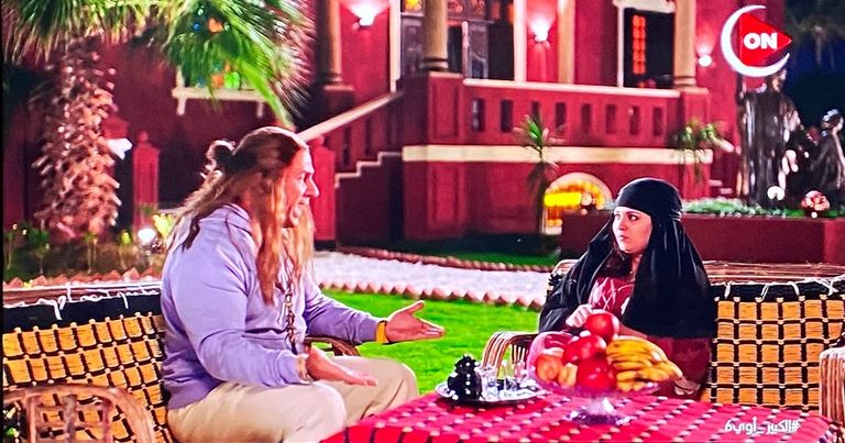 الكبير أوي في زي بابا نويل