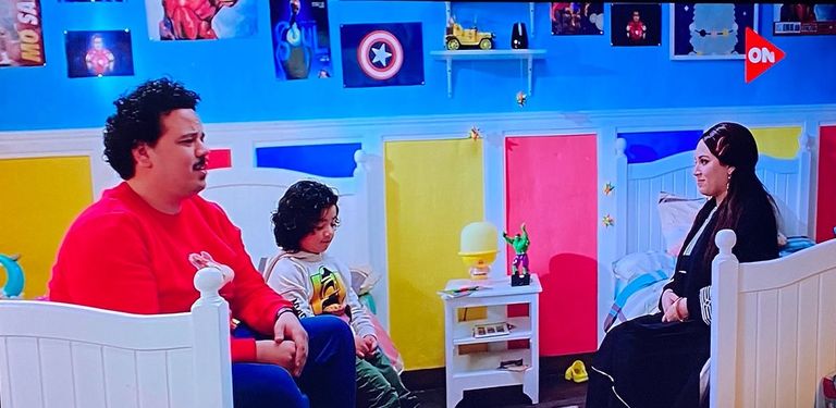 الكبير أوي في زي بابا نويل