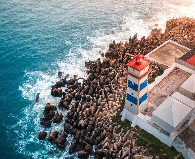 فنار The Santa Marta Lighthouse فنار The Maiden’s Tower